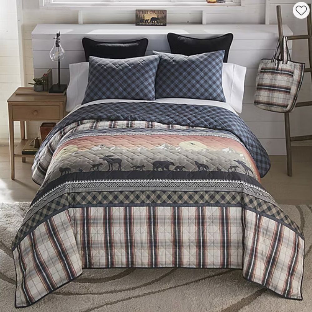 Country Lodge Bear Moose Printed King Quilt Set with Matching Tote Bag Cabin